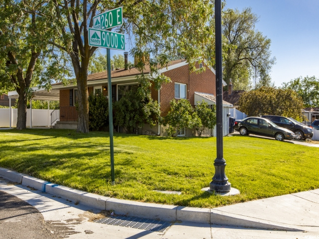 9016 S 260 E, Sandy, UT 84070 — photo 2