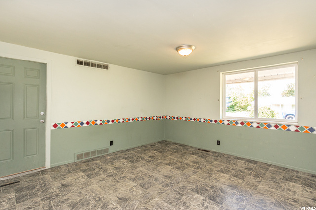 1834 N Mark St, Layton, UT 84041 — photo 2