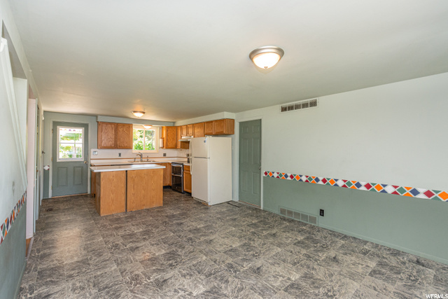 1834 N Mark St, Layton, UT 84041 — photo 3
