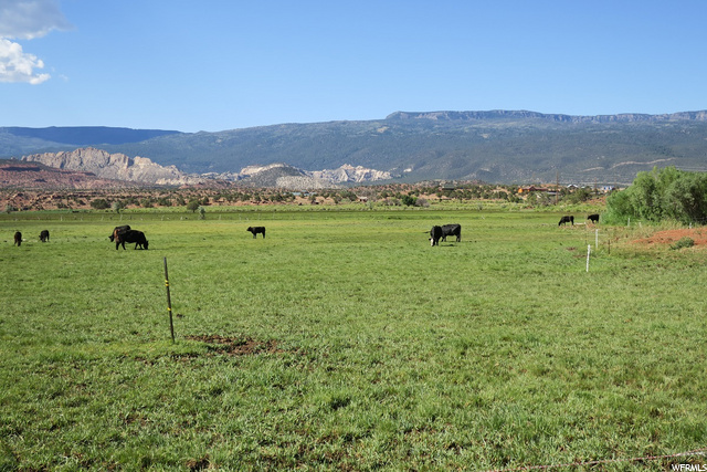 97 S 680 East St E, Torrey, UT 84775 — photo 4
