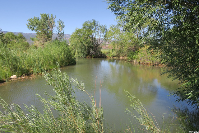 97 S 680 East St E, Torrey, UT 84775 — photo 9