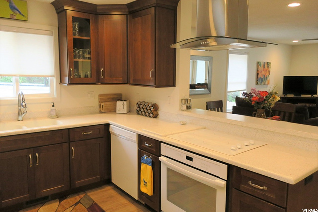 25 E Main St, Bicknell, UT 84715 — photo 7