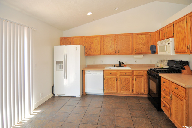 1338 N 2950 W, Clinton, UT 84015 — photo 9