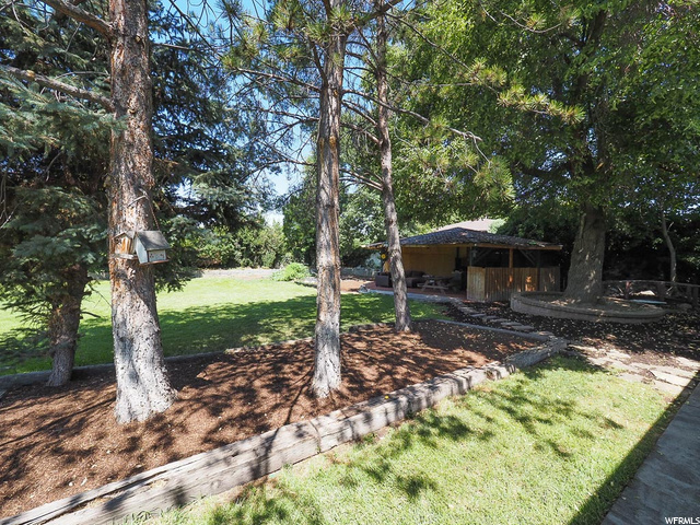 3956 S 2000 E, Holladay, UT 84124 — photo 10