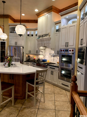 649 E Westbrook Cir, Kaysville, UT 84037 — photo 8