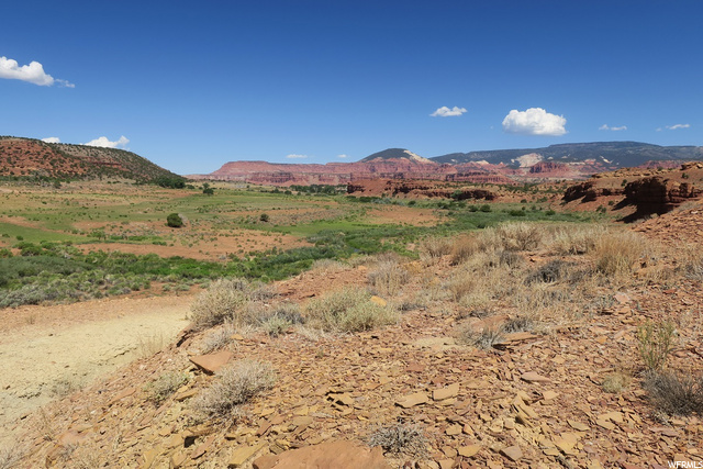 1300 S River View Dr E, Torrey, UT 84775 — photo 4