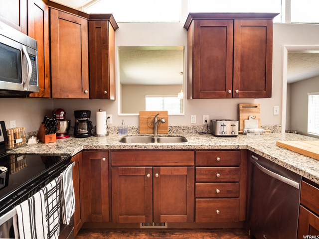8691 S 1185 E, Sandy, UT 84094 — photo 11