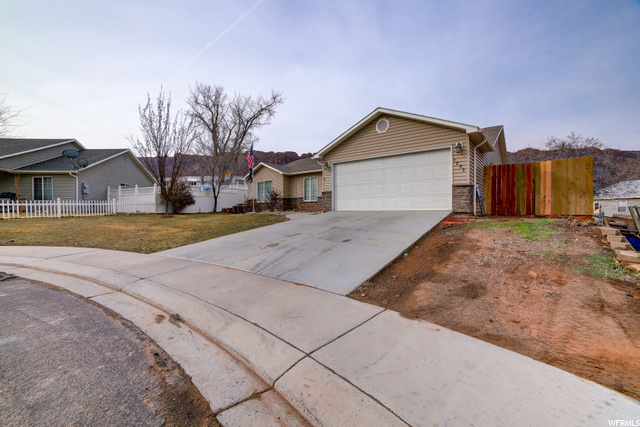 1292 S Red Valley Ct E, Moab, UT 84532 — photo 3