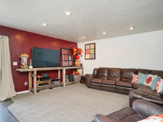 5673 S 3850 W, Roy, UT 84067 — photo 10