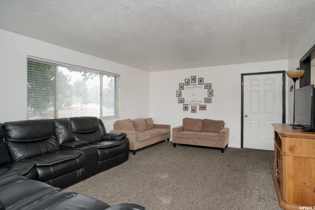 1047 N 575 W, Clinton, UT 84015 — photo 3