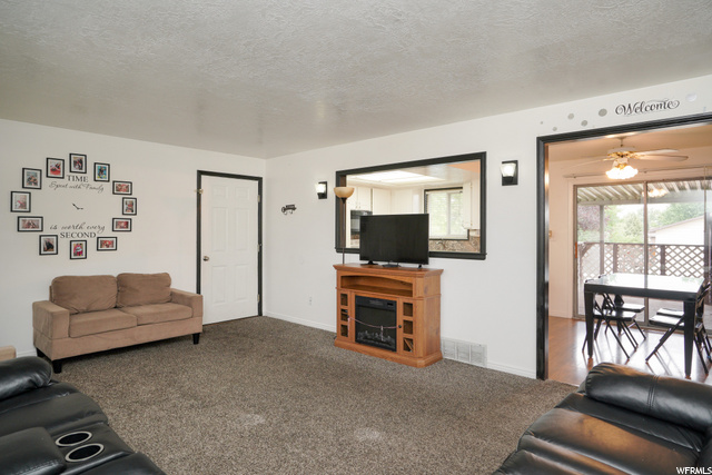 1047 N 575 W, Clinton, UT 84015 — photo 4