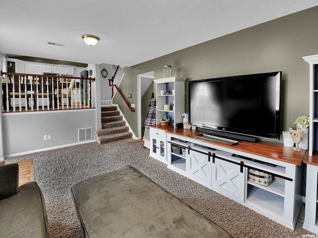 2002 Jenny Ln, Clearfield, UT 84015 — photo 8