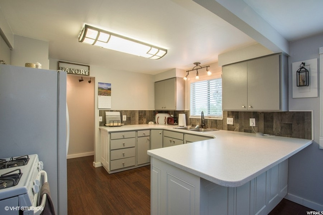 777 W 300 N, Clearfield, UT 84015 — photo 5