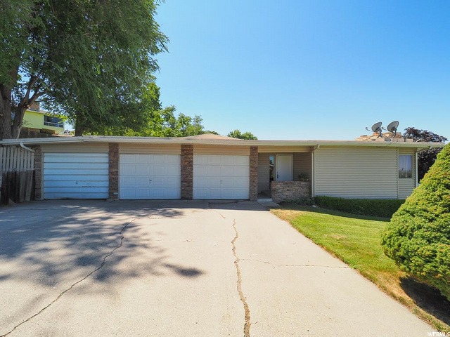 724 E 1400 N, Bountiful, UT 84010 — photo 2