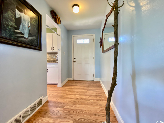 981 Vitt Dr, Ogden, UT 84404 — photo 8