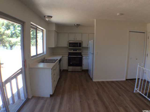 10726 S 865 E, Sandy, UT 84094 — photo 4