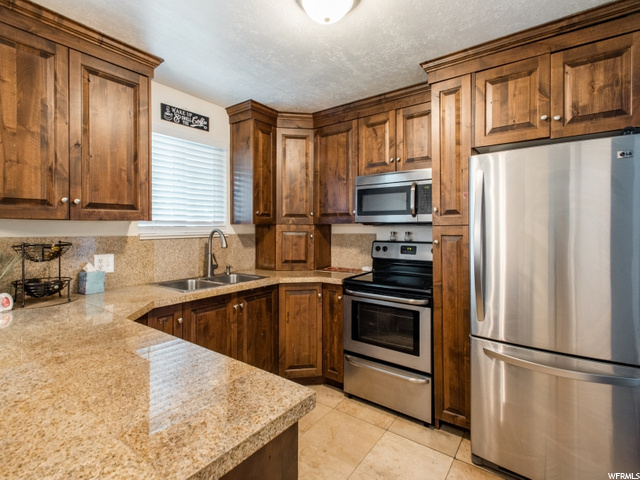 907 S Mountain Rd, Ogden, UT 84404 — photo 10