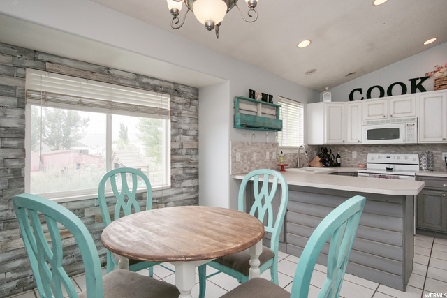 4084 W 4600 S, Roy, UT 84067 — photo 6