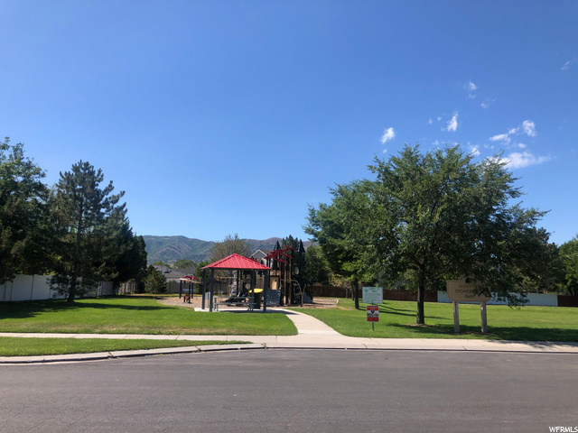 203 E Stonebridge Dr, Draper, UT 84020 — photo 8