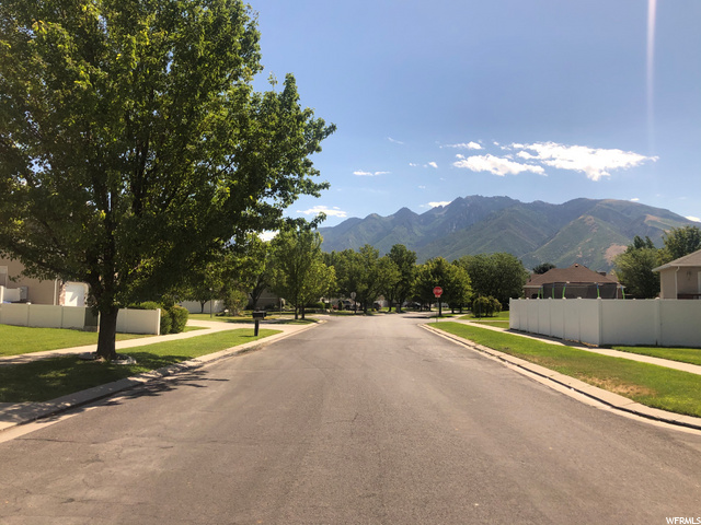 203 E Stonebridge Dr, Draper, UT 84020 — photo 9
