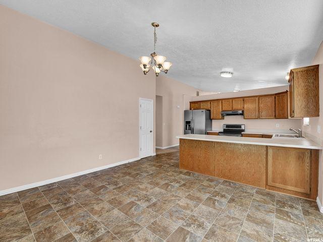 2823 W 5175 S, Roy, UT 84067 — photo 9