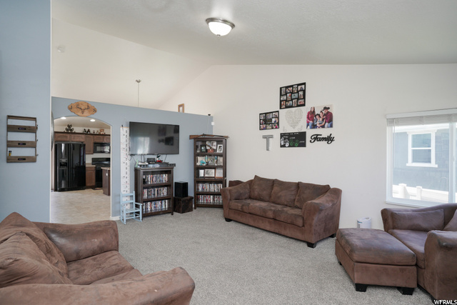 946 E Chris Cir, Clearfield, UT 84015 — photo 3