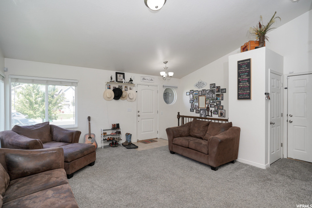 946 E Chris Cir, Clearfield, UT 84015 — photo 4