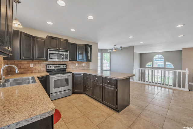 5887 S 3200 W, Roy, UT 84067 — photo 7