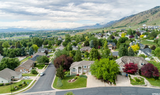 605 E Foxridge Dr, Providence, UT 84332 — photo 4