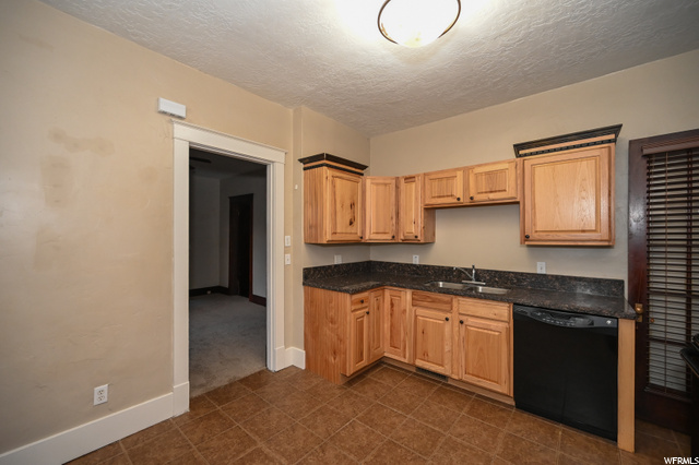 2229 S Gramercy Ave E, Ogden, UT 84401 — photo 8