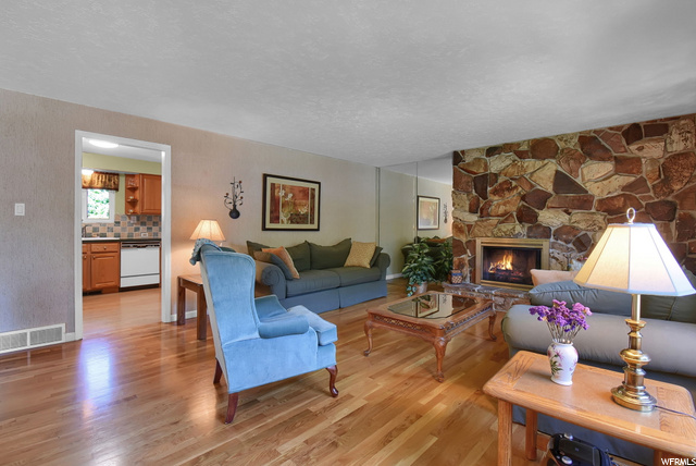 155 E 700 S, Farmington, UT 84025 — photo 2