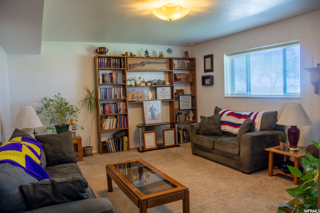 331 W Center St, Hinckley, UT 84635 — photo 9