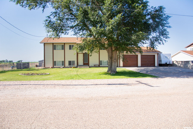 331 W Center St, Hinckley, UT 84635 — photo 2