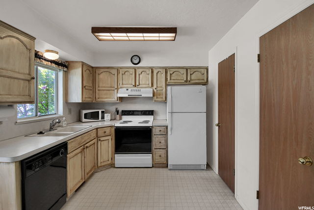 5229 S 2775 W, Roy, UT 84067 — photo 11