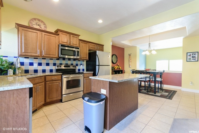 1069 E Quarry Sands Ln, Sandy, UT 84094 — photo 10