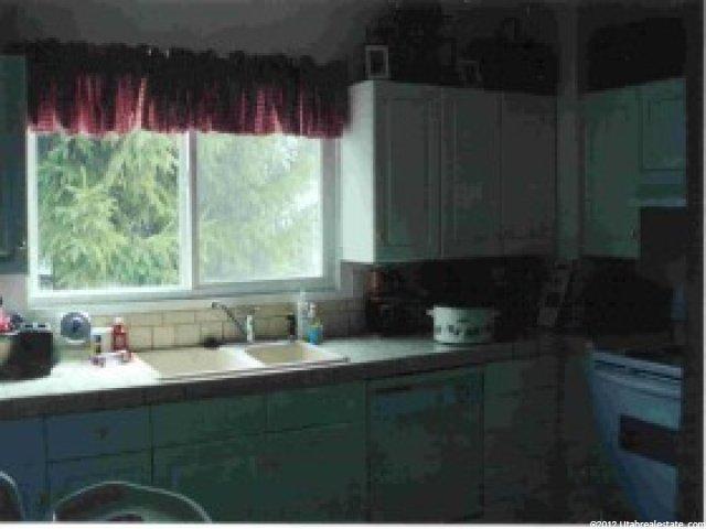 328 W Forest St, Brigham City, UT 84302 — photo 2