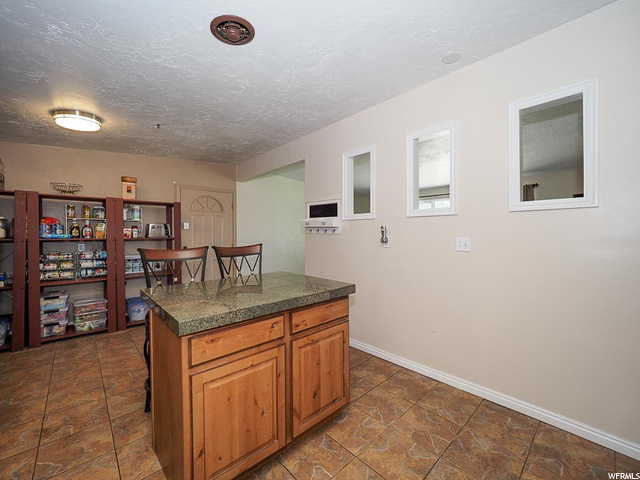 3497 S 550 W, Bountiful, UT 84010 — photo 10