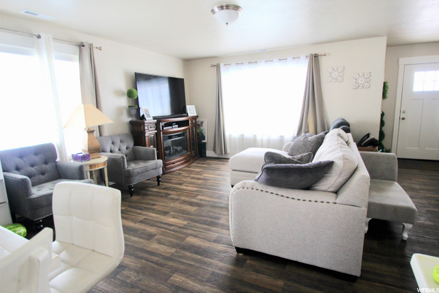 433 W 1100 N, Logan, UT 84341 — photo 6