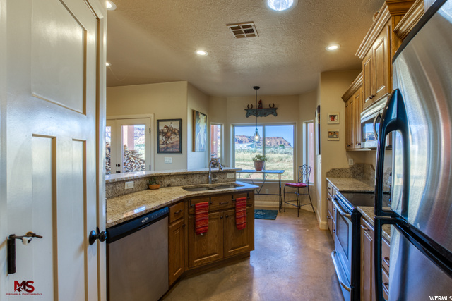 5075 E Panorama Ave, Kanab, UT 84741 — photo 2