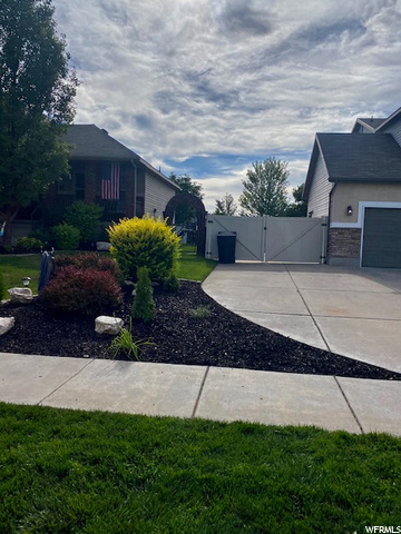 1423 N 2400 W, Clinton, UT 84015 — photo 4