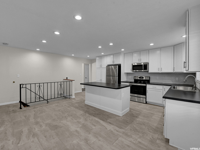 1023 E Fallbrook Way S, Sandy, UT 84094 — photo 5