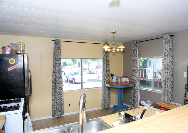 161 Kings Ct, Logan, UT 84321 — photo 9