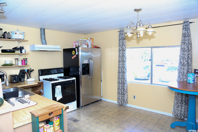 161 Kings Ct, Logan, UT 84321 — photo 7