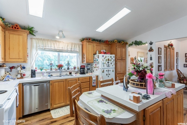 2 Lakeview Dr, Layton, UT 84041 — photo 7