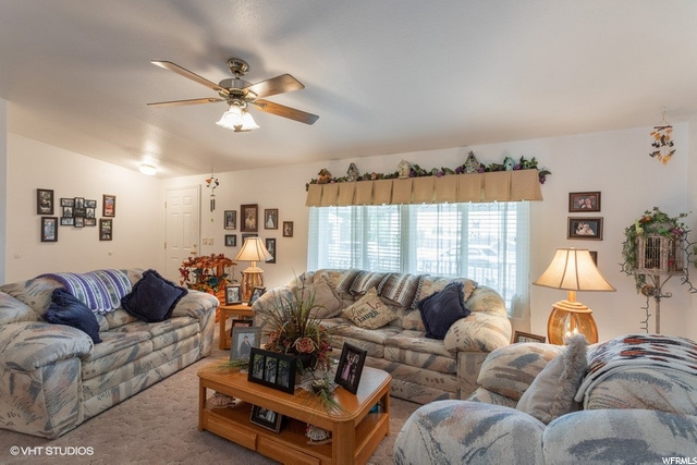 2 Lakeview Dr, Layton, UT 84041 — photo 2