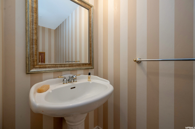 10011 S Wasatch Blvd E, Sandy, UT 84092 — photo 8