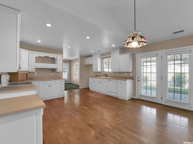 874 W 1680 N, Clinton, UT 84015 — photo 6