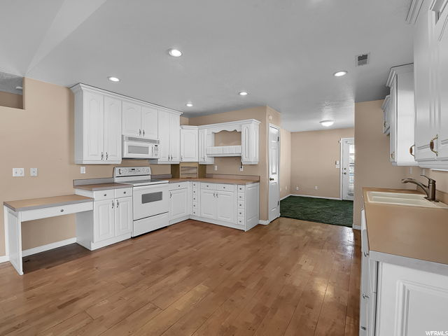 874 W 1680 N, Clinton, UT 84015 — photo 5