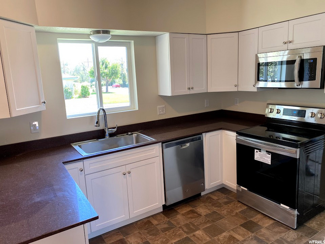 8871 S 40 E, Sandy, UT 84070 — photo 4