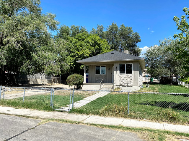 8871 S 40 E, Sandy, UT 84070 — photo 2